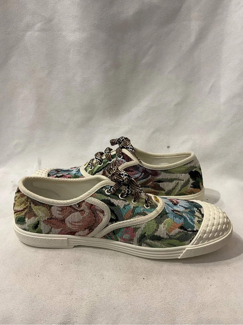 Valentino Sneakers
